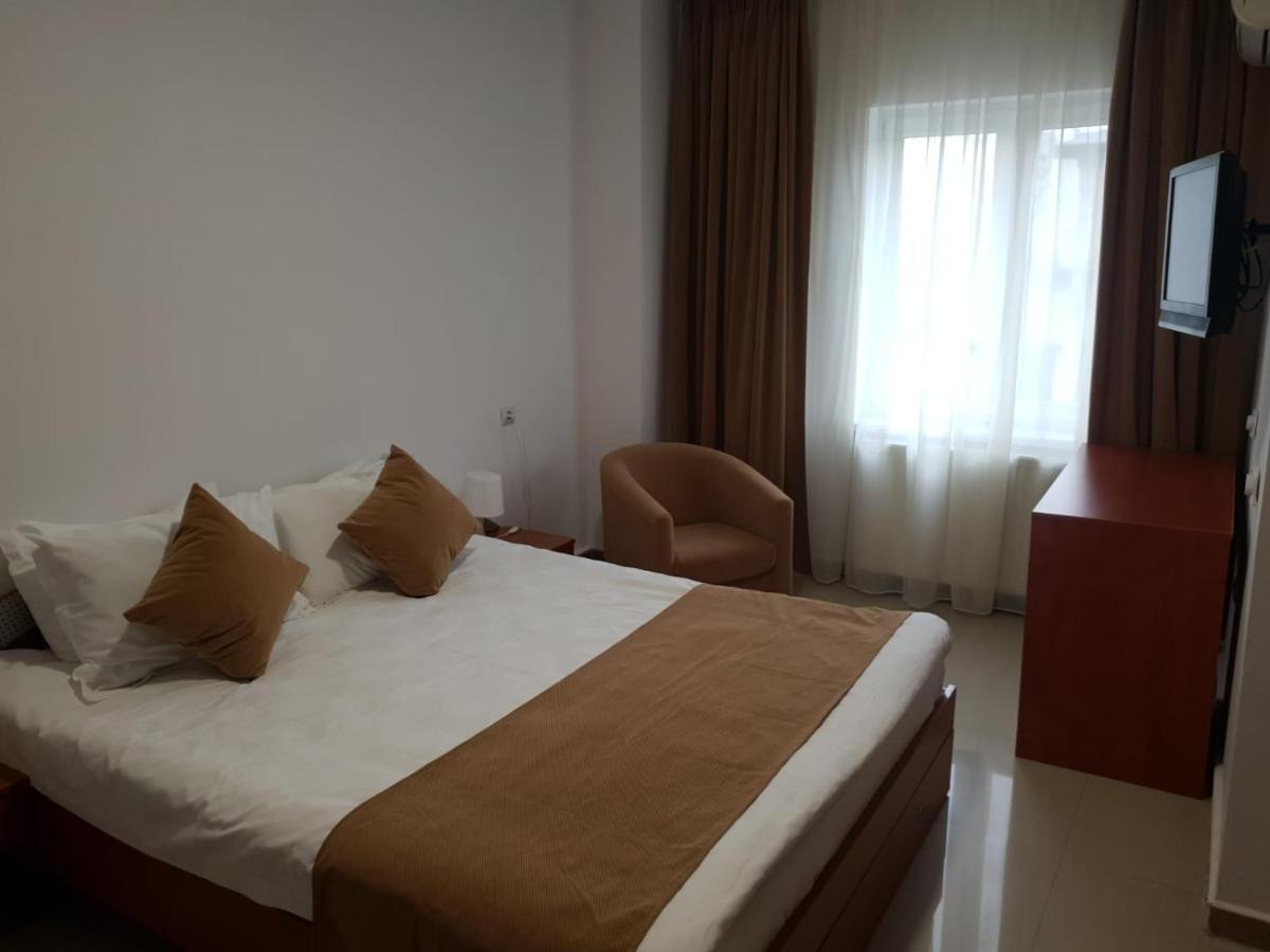 Hotel Top Central Бухарест Екстер'єр фото
