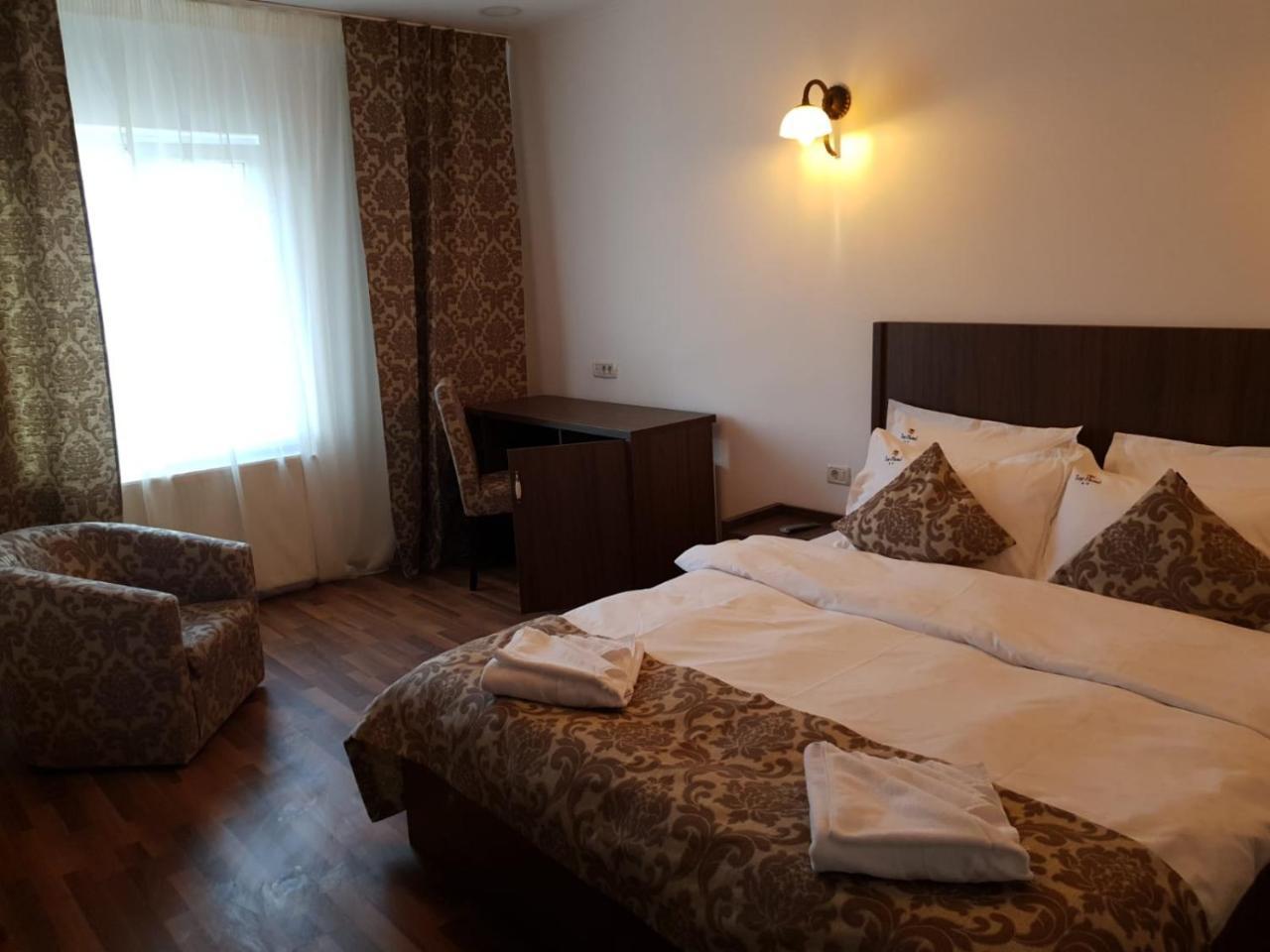 Hotel Top Central Бухарест Екстер'єр фото