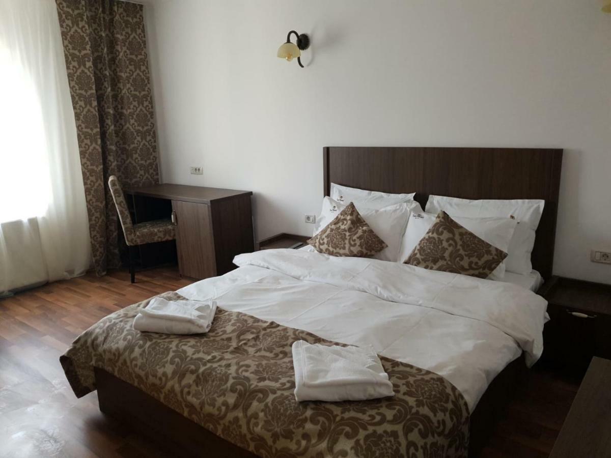 Hotel Top Central Бухарест Екстер'єр фото